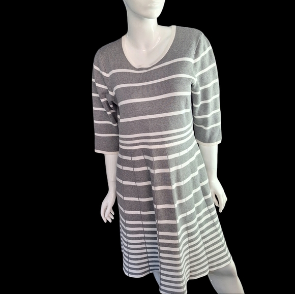 Lane Bryant Grey and White Striped Womens Sweater Dress Mid Sleeve Size 18/20 - Picture 8 of 15